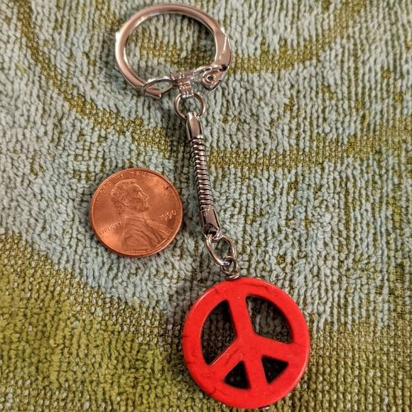 Red Dyed Howlite ☮️ Peace✌️Sign Keychain - Picture 10 of 10